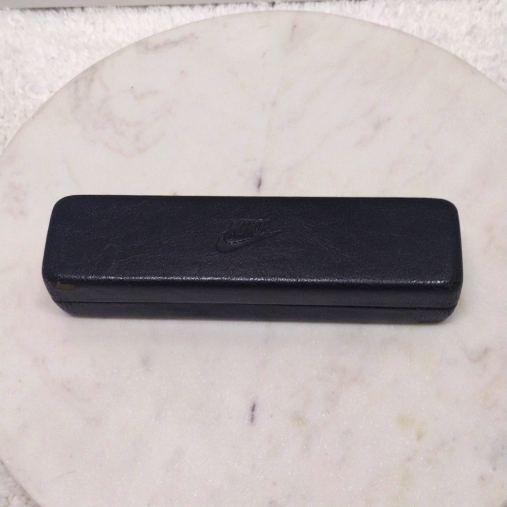 Black Nike "The eyes lead the Body" Eyewear Hard Case Only #299-29
